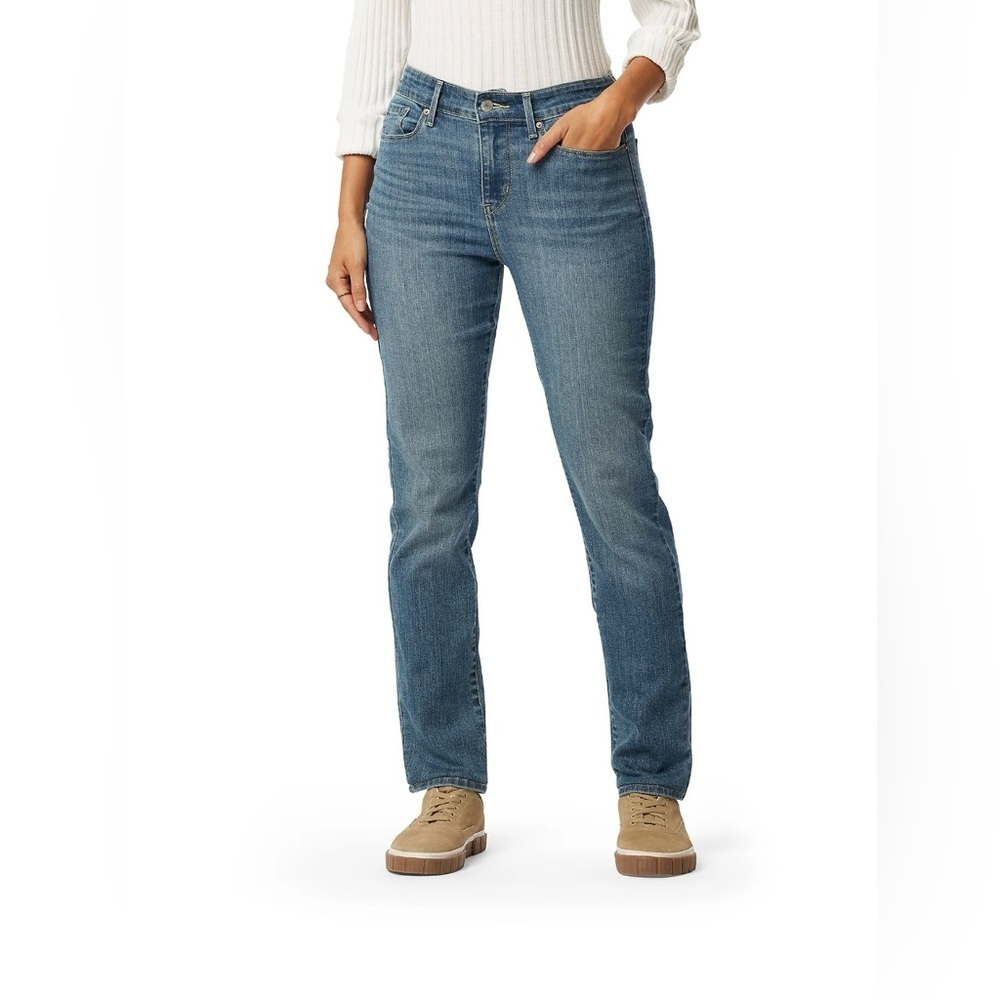 Levi Strauss Women's Straight Leg Blue Jeans